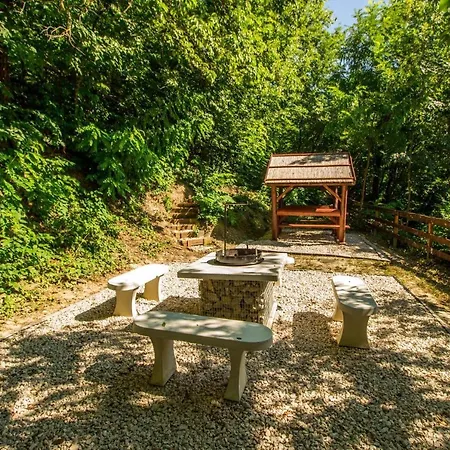Xendala Panzio Bed & Breakfast