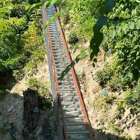 Xendala Panzio Bed & Breakfast 3*