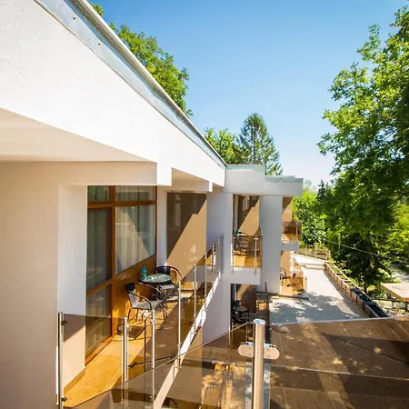 Xendala Panzio 3* Balatonakarattya