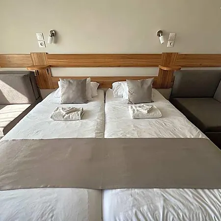 Xendala Panzio 3* Balatonakarattya