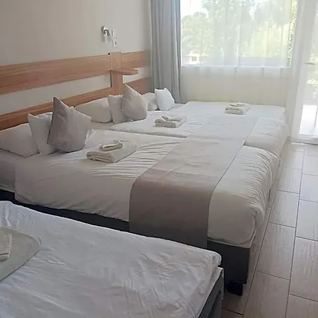 Xendala Panzio Balatonakarattya